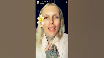 JEFFREE STAR THROWING SHADE AT JAMES CHARLES....