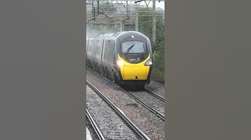 Avanti West Coast Pendolino passing Acton Bridge #railways #train ￼
