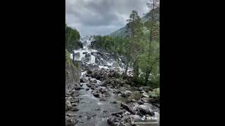 Каскад водопадов в Горном Алтае