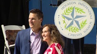 KPRC 2 Sports Director inducted into Houston ISD hall of fame