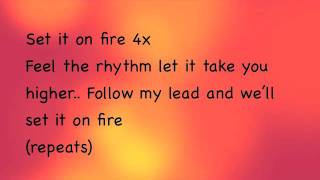 Chrissy DePauw (Rooftop) - Set It On Fire Lyrics Resimi