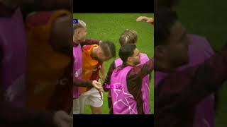 Aşkım Çok Pardon Don Ben Düştüm Balkondan Dan