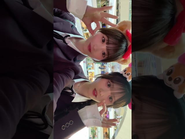 韓国ロッテワールドで撮影したよ🤭寧々ちゃんとしーちゃん、なんか似てるってコメント多くてお揃いコーデが抜群に映える🤍#ジョイフル恵利 #振袖レンタル #振袖ティーンズ #振袖TEENS