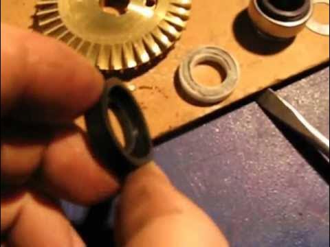 Как разобрать погружной насос для воды Разборка водяного насоса