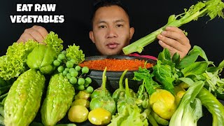 ASMR MUKBANG - EATING RAW VEGETABLES WITHOUT RICE.