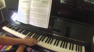 Video thumbnail of "Row Row Row Your Boat Alfred's Premier Piano Course Lesson book 1B"