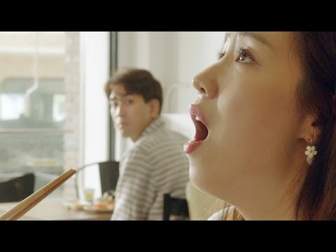 류화영, 그녀가 떡볶이 먹는 방법.avi (Haa… 맵다…) 청춘시대 5회