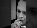 تركت ايدي وراحت لحضن الغريب 