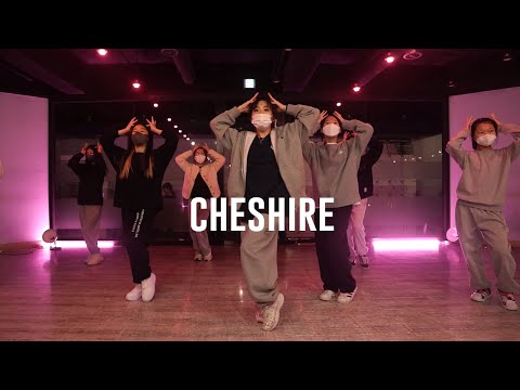 <strong>ITZY</strong> - Cheshire K-POP <strong>COVER</strong> DANCE SORA