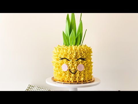 Video: How To Make A Pineapple Log Cake