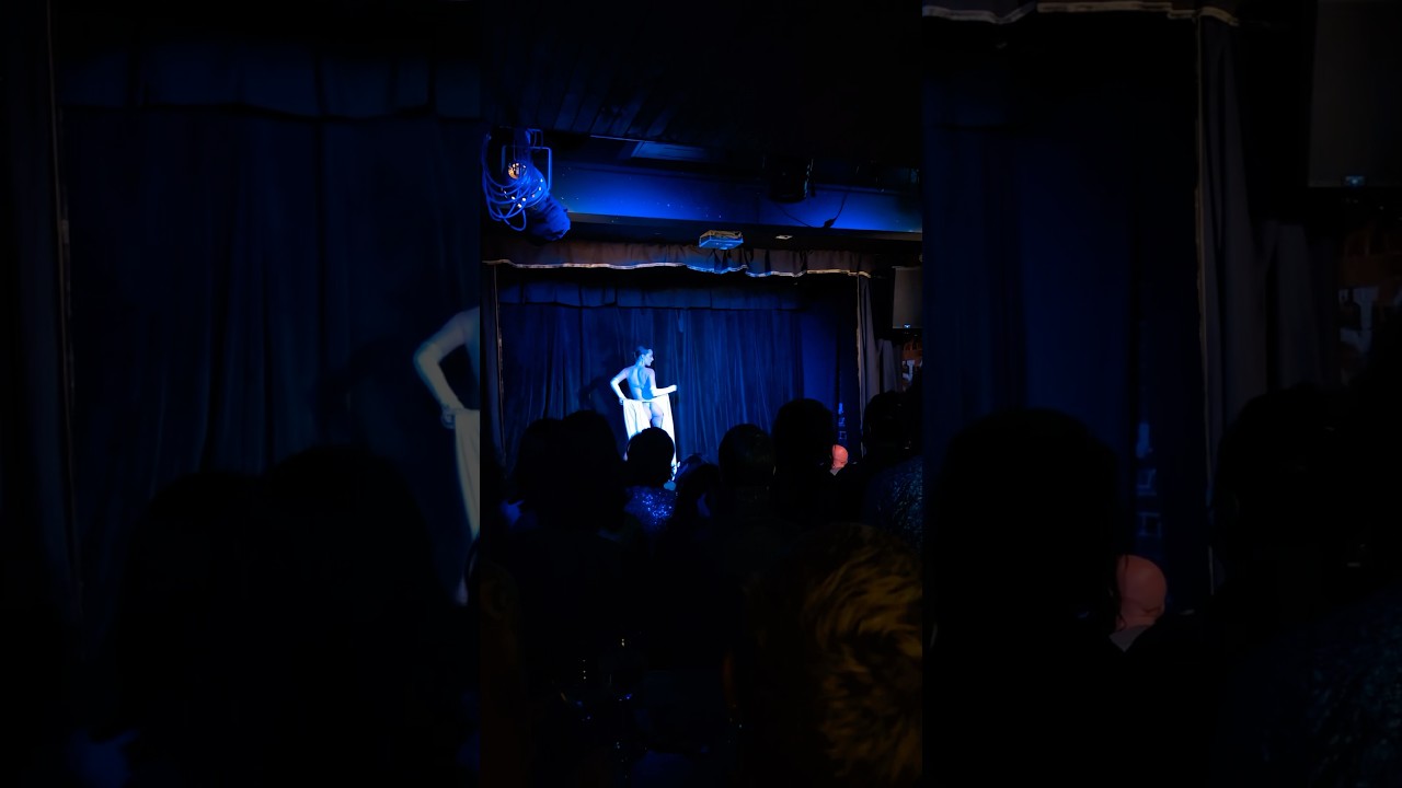 POV you walk into a burlesque show and they’re performing to Lana 🖤🥀 