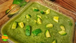 ¿Cómo hacer salsa verde cruda con aguacate a la mexicana?