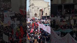 Demo gegen Rechts am Siegestor München