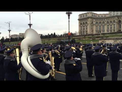 Muzica Reprezentativa a MApN - final parada Ziua Nationala #militaryband #fanfare #parade