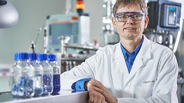 What is Melt Extrusion and How Does it Help Us Make New Medicines?