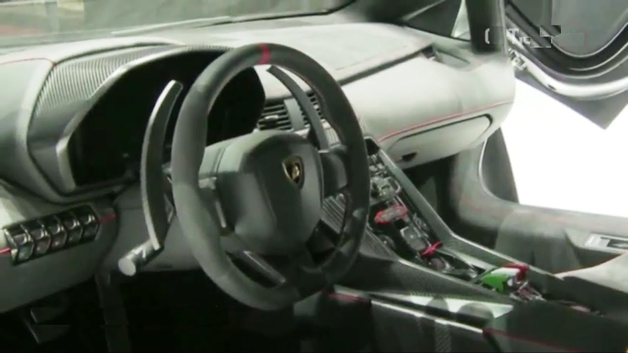 Lamborghini Veneno Interior