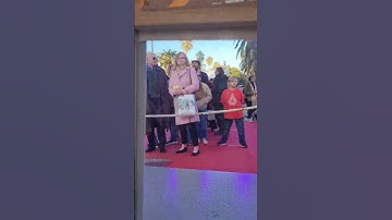 وتأويل الكلام : وإذا تتلى عليهم آياتنا بينات ، قال الذين كفروا للذين آمنوا : أي الفريقين منا ومنكم