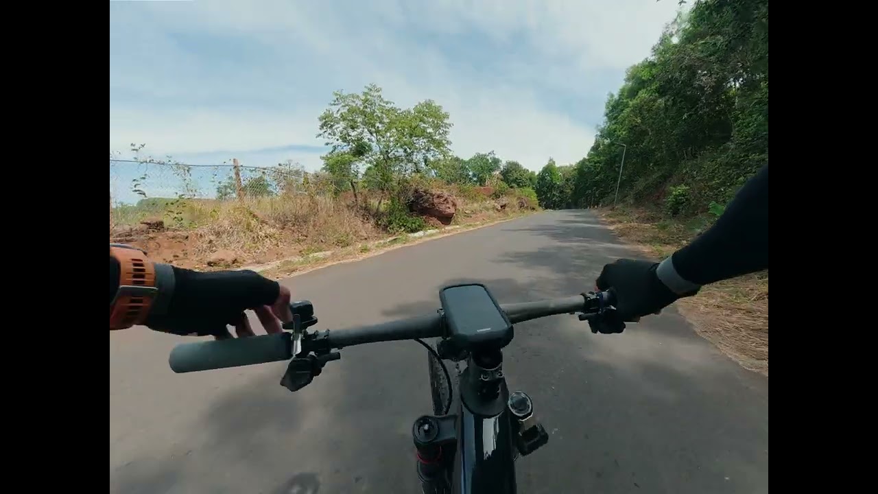 về xem lại nơi lớn lên từ nhỏ bao nhiu kĩ niệm ùa về  #taitute #dapxe #xedap #mtb #sworksepic8