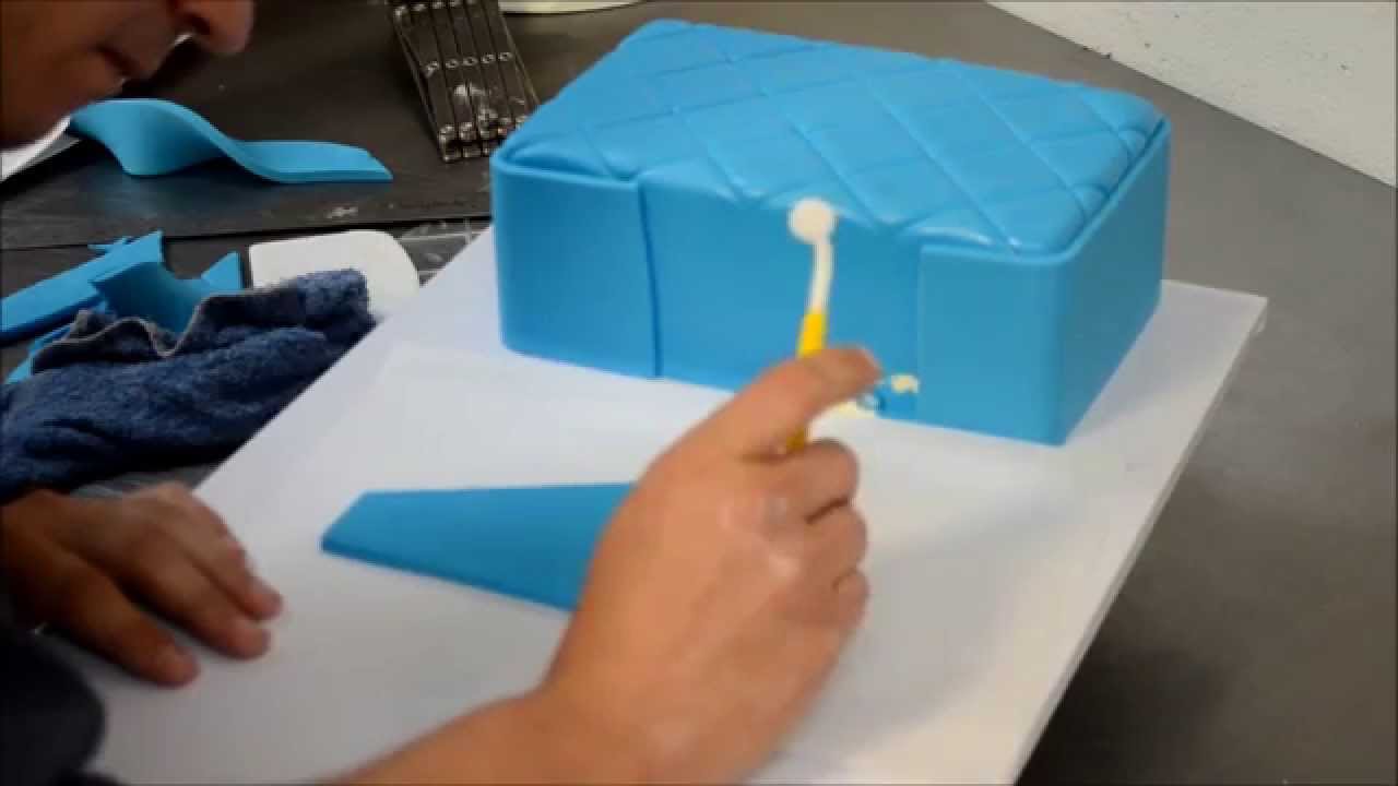 How To Make a Fashion HANDBAG Cake with MAKEUP