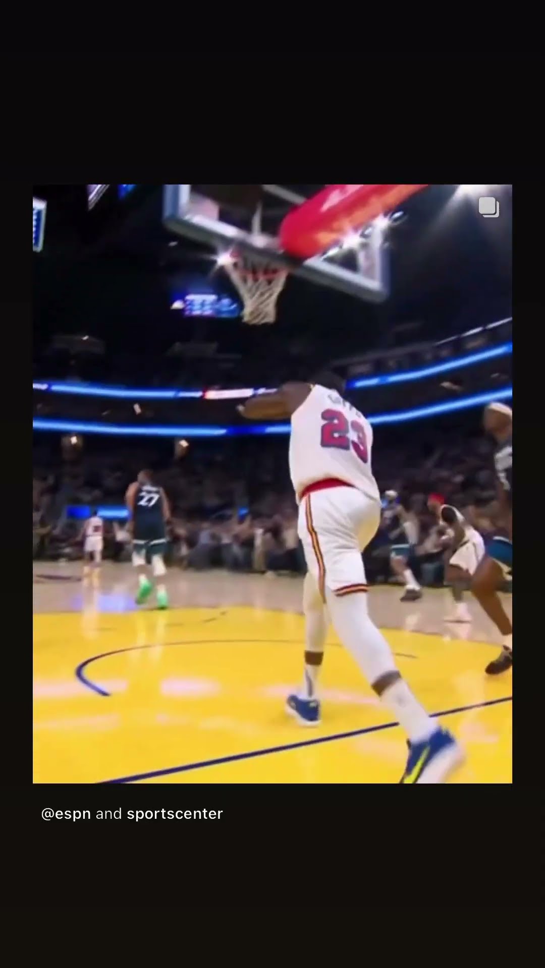 Draymond poster #hoodnews #draymondgreen #warriors #dunk #omg #timberwolves #how #wow #hooper #dunks
