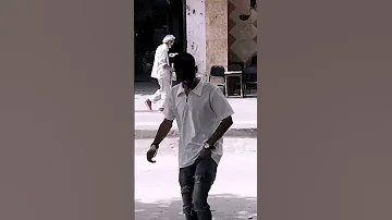 يلي نفسك فيها جاهز معاك سلاح ولا انتا عايز احمد كرمبو جيفارا 
