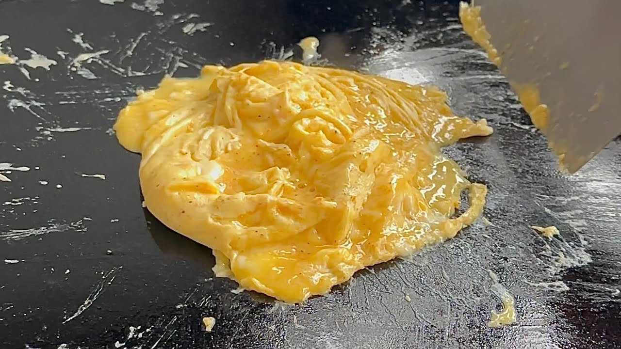 How to Make Perfect Griddle Scrambled Eggs Every Time