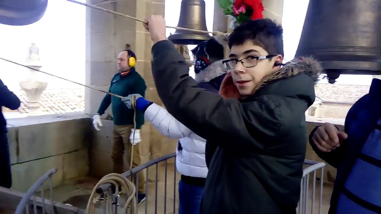 Toque de Navidad en la catedral de Pamplona