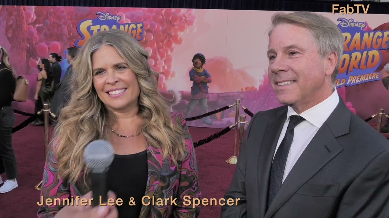 Jennifer Lee & Clark Spencer detail Disney's "STRANGE WORLD" at the premiere!  🥰