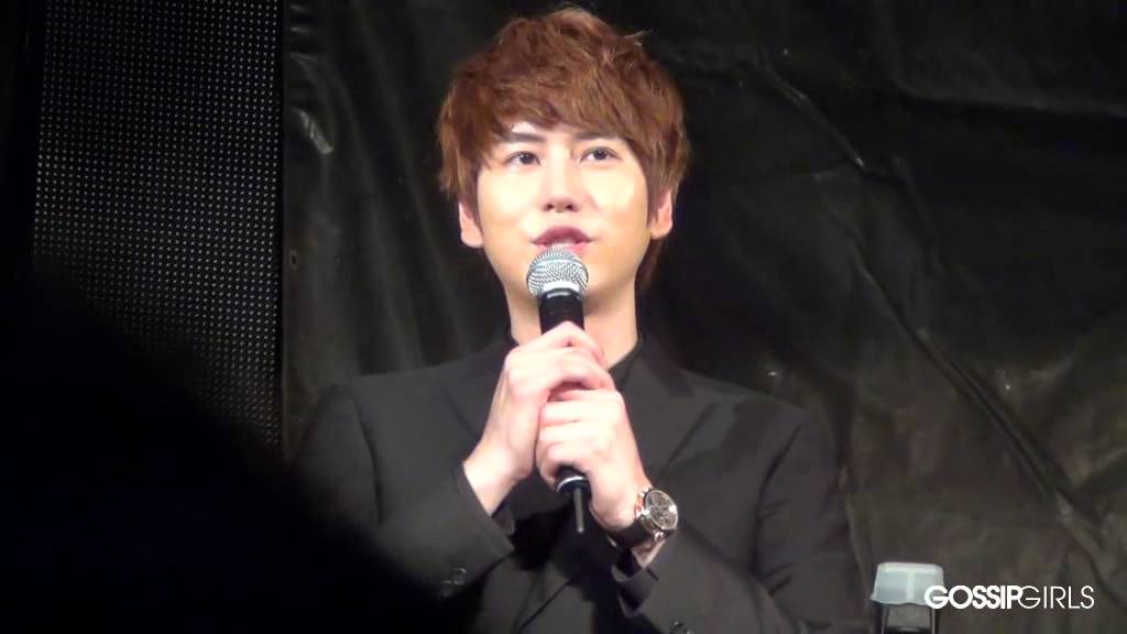 [GG Fancam] 110615 Kyuhyun - Masita @ Siam Paragon (cut)