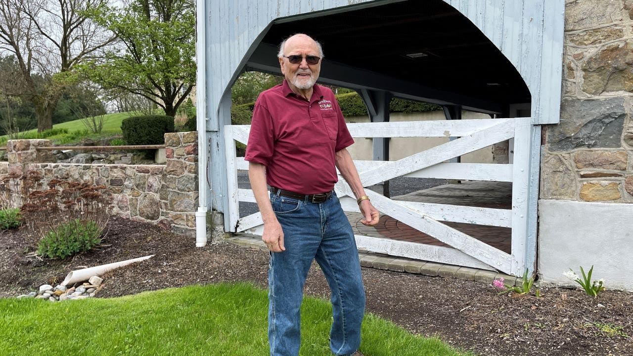 Then and Now: A Tour of the Pennsylvania Dutch Snyder-Schneck Barn with Paul Schneck | 1940s Farming