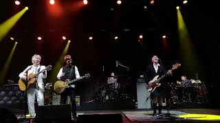 Crowded House (feat. Johnny Marr) – Weather With You – Live 30/6/22