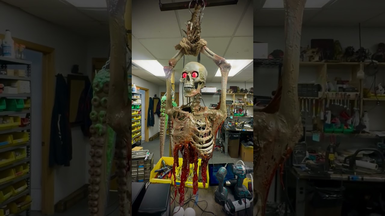 Hang Talking Corpse with Head Turn