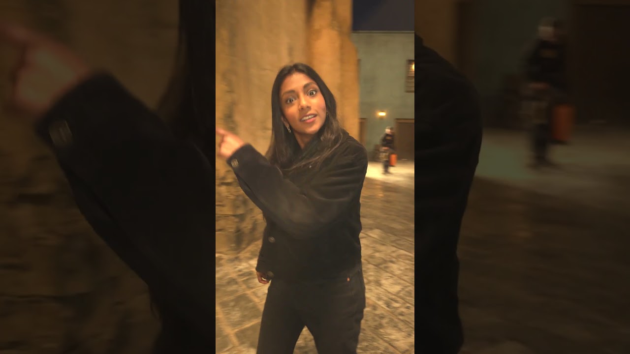 【実写ドラマ】ミス・ウェンズデー役チャリスラ・チャンドランのローグタウンツアー！！ 