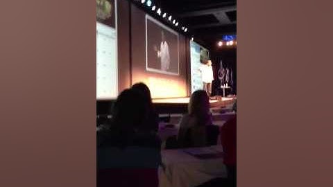 Avinash crushing Moz