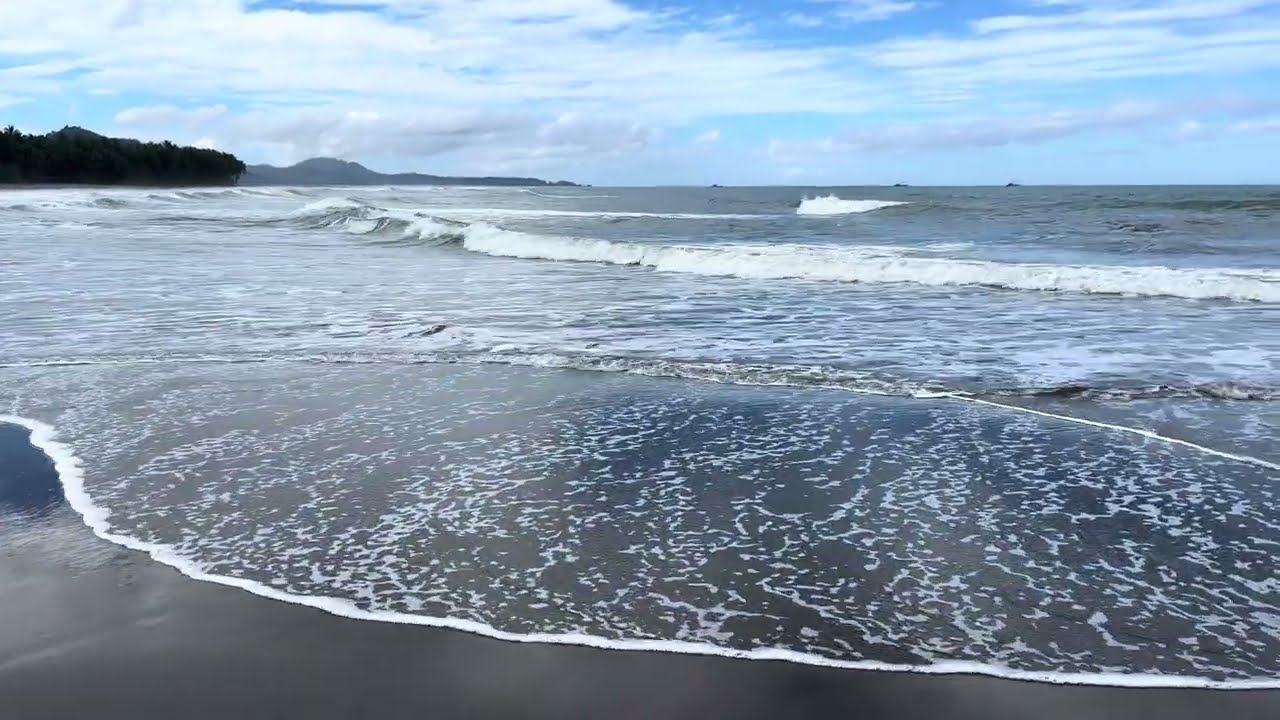 Peaceful Seaside Village in the Philippines 🏝️ Real Provincial Life (4K) 🇵🇭