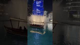 Fountain lake Ride at Dubai mall #dubai #dubaithingstodo #burjkhalifa #fountain #boatcruise