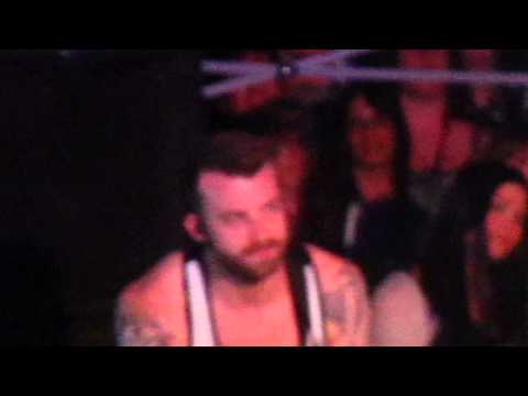 Paramore performs all