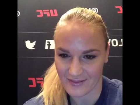 valentina shevchenko spanish