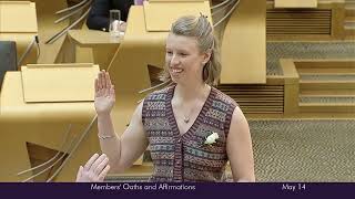 Hannah Mary Goodlad MSP for Shetland swears oath in Scottish Parliament