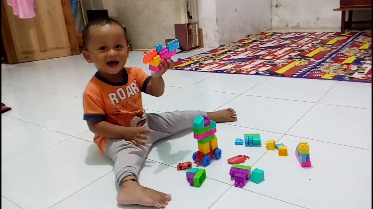 MEMBUAT MOBIL TRUCK DENGAN MAINAN BONGKAR PASANG - YouTube