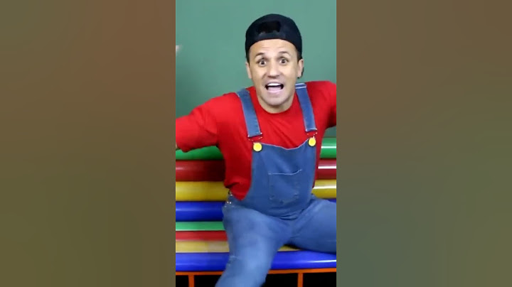 Quando o amigo é ruim de bola, perna de pau