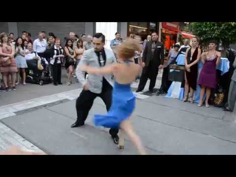 Video: Argentinsk Tango För En Affärsdame
