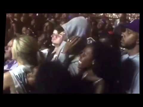 Jay Z singing along to Beyonce Made in America 2015 (2)