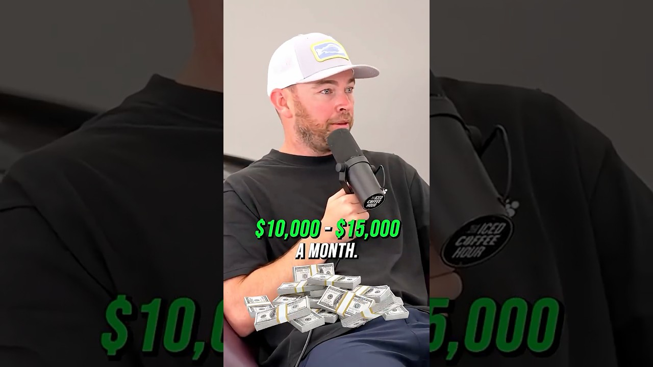 He Makes $15,000 month On Snapchat 🤯
