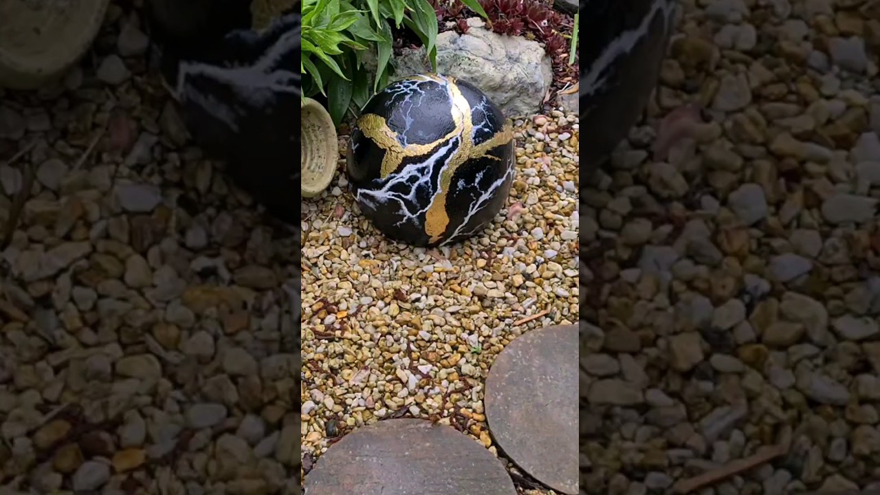 Black Garden Sphere with Gold Effect 