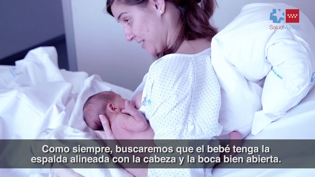 Galantería Marcado Velocidad supersónica Cómo amamantar? Posiciones de la madre y el bebé - YouTube