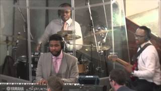 Video thumbnail of "Temple Praise Band - Indescribable"