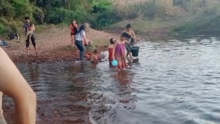 Saib Hlua Nkauj Toj Siab Da Dej