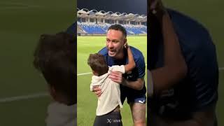 Le fils de Bounou qui demande un câlin à Neymar 🥹💙#neymar #bounou #alhilal #football #pourtoi