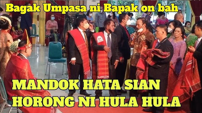 Xizmatkor porno videolarni tomosha qiling Ayol katta klitorisni onanizm qiladi